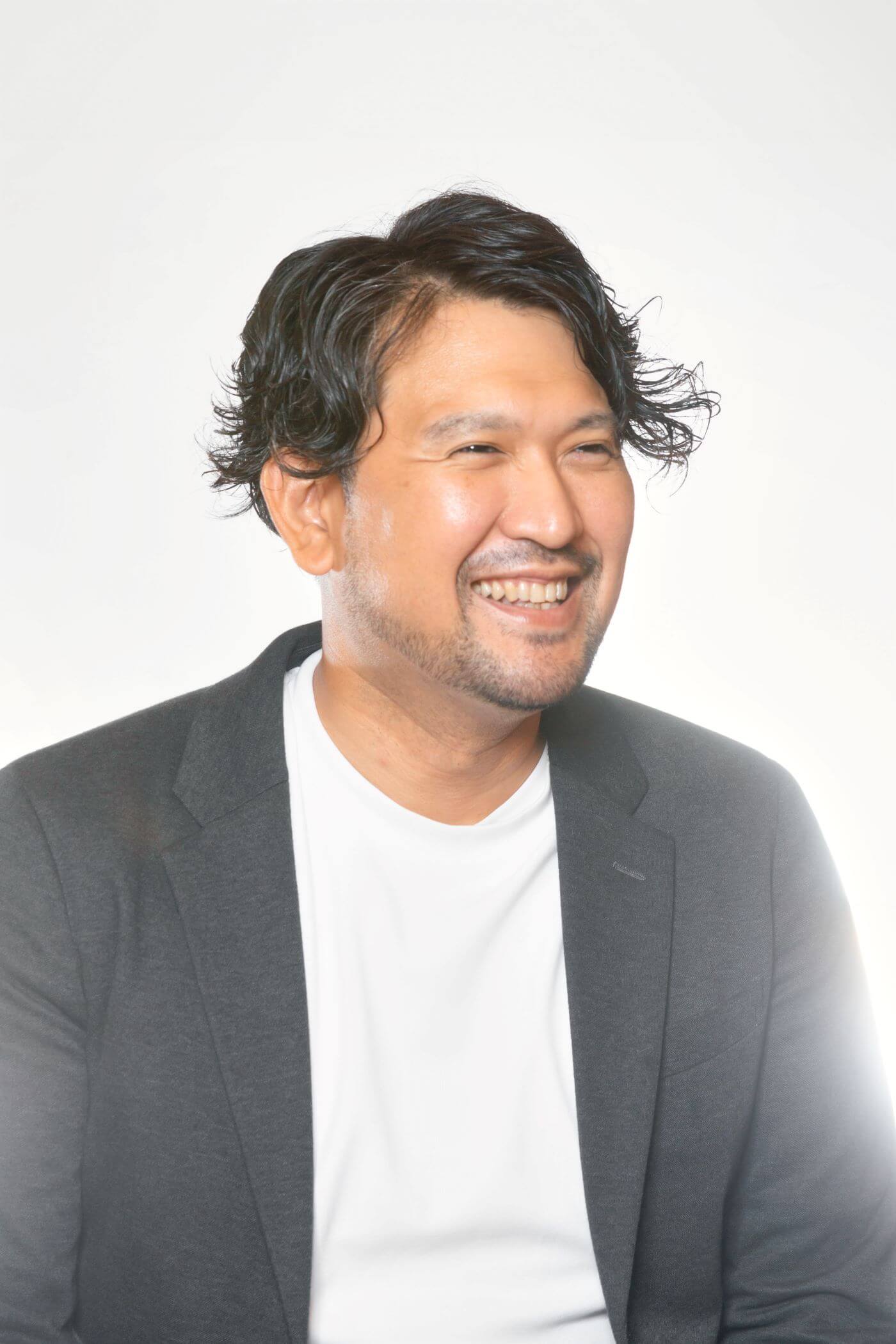 株式会社やんばるワークス 代表 岡本